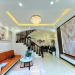 Bạch mai - 25m2 - 4tầng - 3ngủ - 20m ra mặt phố - sổ riêng - lô góc - ngõ thông - nhỉnh 4 tỷ(hiếm)