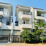 Cần tiền, bán căn nhà biệt thự kdc gia hoà, 1 trệt 3 lầu có thang máy, full nội thất giá 16 tỷ tl