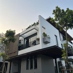 Bán biệt thự xanh villas 2, 14,5 tỷ, 309m2, 6 pn, 5wc, view suối phong thuỷ tốt