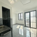 Cho thuê nhà mới xây ban công tại tô ngọc vân