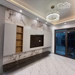 Bán nhà đẹp thịnh quang, đống đa 40m2, 4 tầng