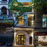 Siêu phẩm nhật chiêu tây hồ cho thuê.diện tích 50m x3 tầng.mặt tiền 10m,vỉa hè rộng giá 40tr/tháng