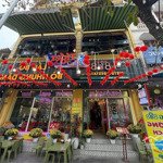 Cho thuê nhà mặt phố phùng hưng, diện tích 80m x 3 tầng, mặt tiền 5m, giá thuê 50tr/tháng
