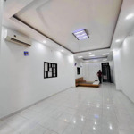 Hạ 2 tỷ bán gấp mtkd lý thường kiệt gần 100m2 5 tầng thang máy xịn