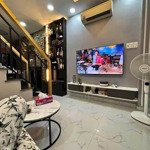 Nhà ngay trung tâm tân phú 30m2