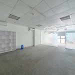 Cho thuê văn phòng tại 233 quan hoa, 19 triệu, 120m2, nhiều tiện ích, uy tín