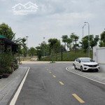 Nhà đẹp ngọc thụy, vị trí vip, ngay vườn hoa ba đồi, đường nhựa vỉa hè phân lô, 3 ô tô dân trí cao