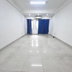 Cho thuê văn phòng vũ ngọc phan, láng hạ 40m2 chỉ 6 triệu. vuông vắn dễ setup có thể vào luôn