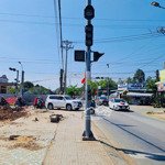 Bán lô góc 2 mt đẹp nhì tt cần giuộc , ngay khúc đông dân, chợ - bệnh viện - trường học đầy đủ