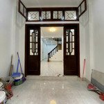 Cho thuê nhà mặt phố phố vọng, 18 triệu, 50m2, view đẹp