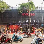 Mặt tiền ngang 20m đường phan đăng lưu q phú nhuận.