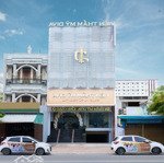 Cho thuê mặt phố thi sách 75m2 7 tầng có thang máy mặt tiền 8m nhà đẹp