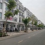 Bán nhà liền kề 5 tầng mới tinh, vỉa hè đá bóng, cạnh trung tâm quận ủy gia lâm