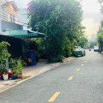 Cần bán nhà c4 - 84m2, phường phước bình, q9. chỉ 100tr/m2