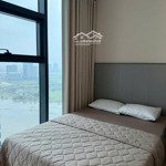 Chủ bán 2 phòng ngủfull nội thất tòa, view sông + nội khu mát mẻ. liên hệ xem nhà: 0909 599 531