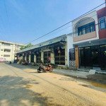Tôi bán nhà lầu 3pn tại bình hòa, cách chợ đầu mối 5p xe máy giá 3 tỷ 390tr