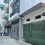 Bán nhà c4 hơn 4 tỷ phố trạm 40m2, mt 4.7m vuông vắn ngõ nông gần ô tô