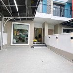 Cho thuê nhà phố sun casa central 3 phòng ngủ 4 vệ sinh 157m2, full nội thất, liên hệ: 0988.199.935