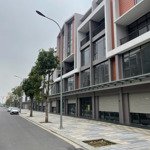 Tôi chính chủ bán căn shophouse tại khu phố biển vinhomes ocean park 3