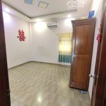 Cho thuê gấp nhà riêng 3pn, 2wc, 100m2 tại trần hưng đạo, đông hòa, dĩ an, bình dương