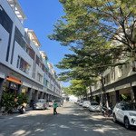 Bán căn 4 tầng thành phố mới ngay trung tâm hành chính tỉnh bình dương, giá 5tỷ9