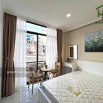 Căn hộ studio luxury view bám kính bắn pháo hoa- thang máy,hầm xe ,máy giặt riêng ngay cầu bason