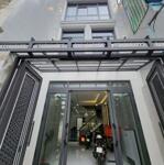 Nhà siêu phẩm ôtô ngủ trong nhà đường hòa hưng quận 10 phường 13.
