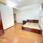 Bán căn hộ b5 nguyễn cơ thạch, kđt mỹ đình 1, dt: 76m2, 2 ngủ, 1wc.
