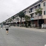 Bán shophouse 90m2.vị trí đẹp.tại centa city ,đối diện khu giáo dục ,cách chợi vải ninh hiệp 1,9km