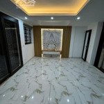 Siêu phẩm 7 tầng thang máy 42m2 phố thái hà trung tâm đống đa