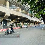 Chủ cần bán gấp căn nhà 3 tầng tâm huyết ngay ga metro bình thái 108m2 ngang 4.6m giá chốt cực tốt