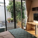 Thuê ngay studio 35m2 tại trường sa view bờ kè . giá 6tr9. lh 0909397366
