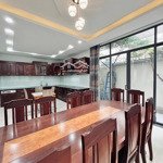 Biệt thự 4 tầng khu phân lô phước long b, tặng full nội thất, 180m2. giá chỉ 26.7 tỷ.