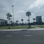 Duy nhất - rẻ nhất - đẹp nhất...chốt nhanh
- kiệt 3 ô tô tránh, thẳng đẹp, vài bước ra công viên.