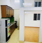 Hơn 1 tỷ đã có hộ khẩu mai dịch - cầu giấy - đối diện đh thương mại. 50m2, 2 ngủ