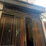 Nhà bán quận 4, 3 tầng hoàn công, gần hẻm xe hơi đường tôn thất thuyết!