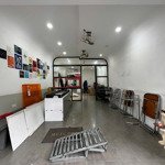 Cho thuê nhà mặt phố lê ngọc hân, dt 107m2, giá 25 triệu. siêu rẻ - siêu đẹp