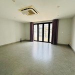 Văn phòng cty kdc phú mỹ vạn phát hưng 126m2 hầm 3 lầu thang máy 50 triệu/tháng