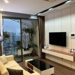 (view hồ). bán 2 phòng ngủ 2 vệ sinh72m2 ban công đn vinhomes d''capitale trần duy hưng - full đồ - có sổ đỏ