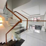 Bán nhà mt đường ngô quyền, phường 7, quận 5