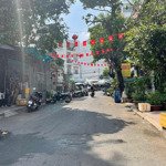 Chính chủ bán nhà cấp 4 dt 4x17m vuông đẹp - mặt tiền kinh doanh ngay chợ căn cứ 26 - giá 9.5 tỷ