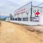 Chủ quá cần tiền bán lỗ lô đất 640m2 bám đường nhựa to - giá rẻ như cho có 4xxtr yên thủy hòa bình