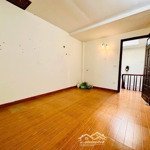 Võ thị sáu - tt hai bà trưng - ngõ thông - khu vực hiếm nhà bán - đi bộ ra hồ tập thể dục.