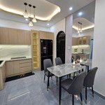 Cần bán gấp căn góc khu thời trang lê văn sỹ 2pn, 2wc giá 5,98tỷ