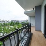 Bán biệt thự đẹp tại ciputra, khu k giá bán 410 triệu/m2, 180m2, 5 phòng ngủ 4 vệ sinh hướng nam có nội thất