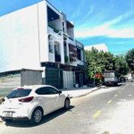 Bán nhà mặt tiền nguyễn thúy, 3 tầng 85m2 bên hông có đường thoát hiểm