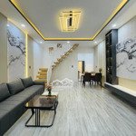 Nhà đẹp giá ngộp 80m2 giá chỉ 1,5 tỷ tại dĩ an, bình dương, shr