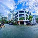 Bán khách sạn đang có thu nhập 60tr / tháng . khu công ích phạm hữu lầu q7-7x19m,24 phòng-28.5 tỷ .