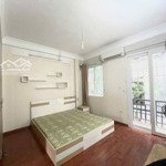 Nguyễn văn cừ - ngọc lâm - nguyên căn -36m24 tầng - full đồ - 11tr