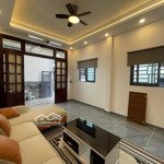 Cần bán gấp nhà đ.lạc long quân, phường 5, quận 11. giá chỉ 3,15 tỷ